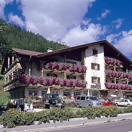 Hotel Garni Soreie Pozza di Fassa Luaran gambar