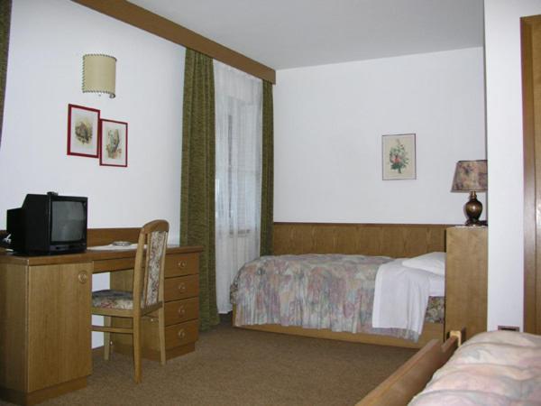 Hotel Garni Soreie Pozza di Fassa Bilik gambar