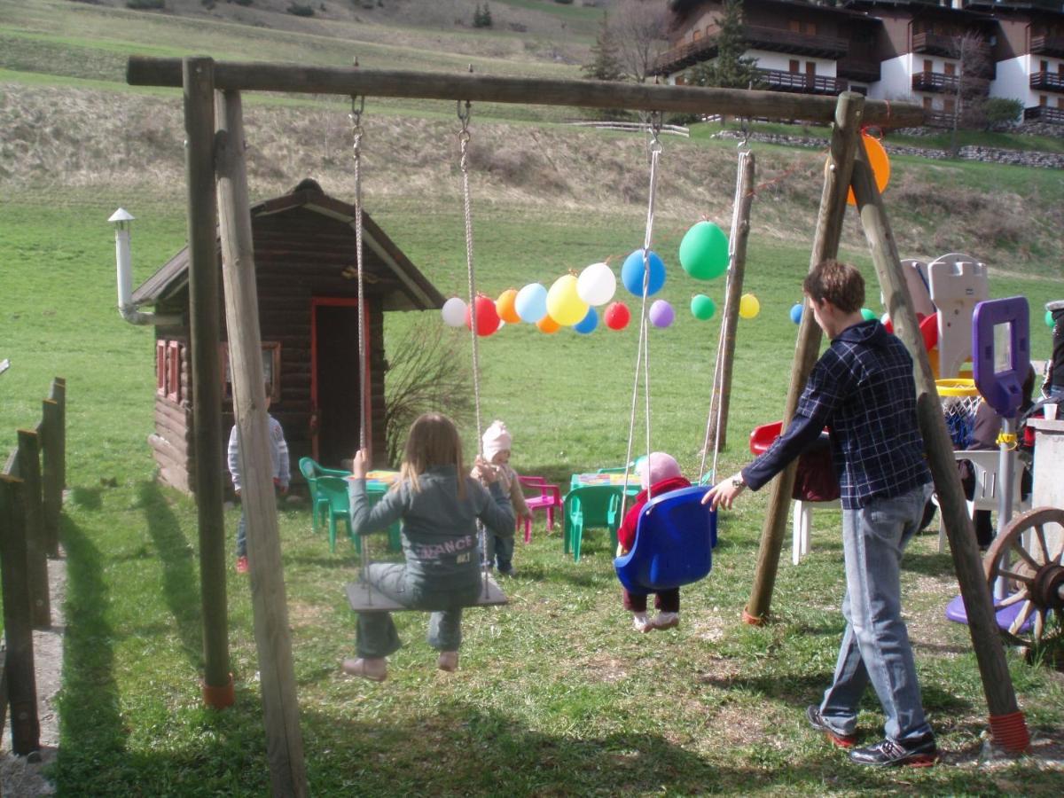 Hotel Garni Soreie Pozza di Fassa Luaran gambar