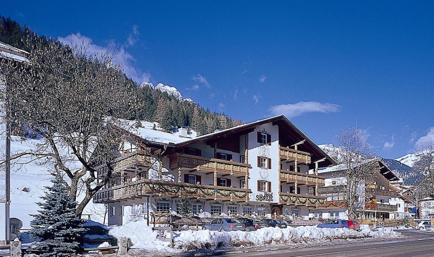 Hotel Garni Soreie Pozza di Fassa Luaran gambar
