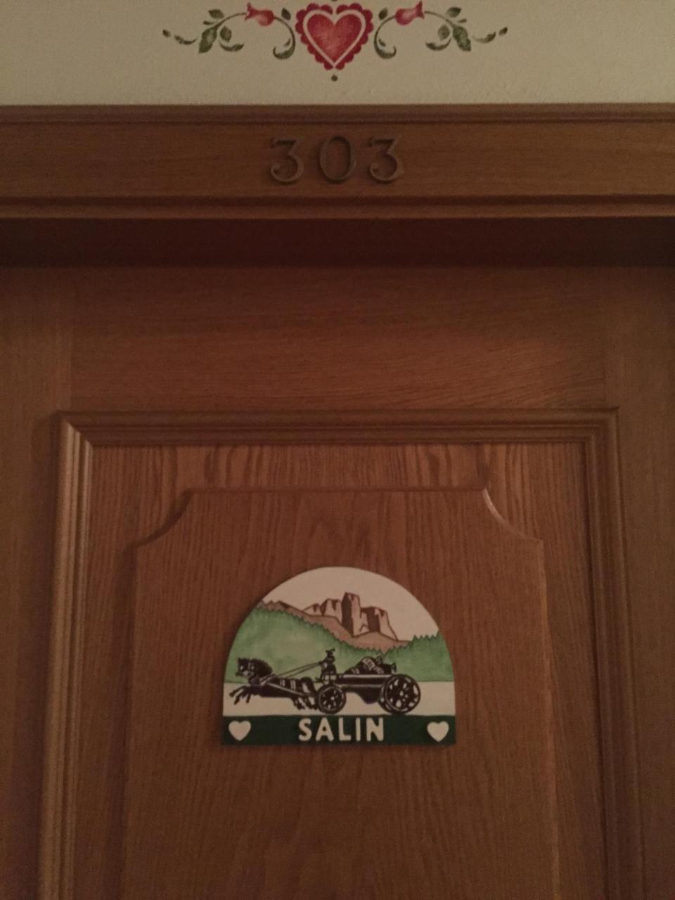 Hotel Garni Soreie Pozza di Fassa Luaran gambar