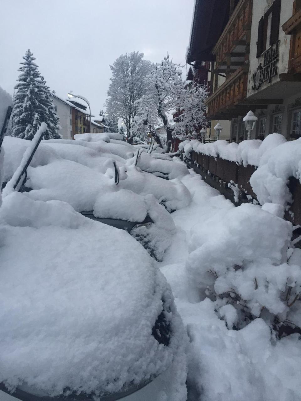 Hotel Garni Soreie Pozza di Fassa Luaran gambar